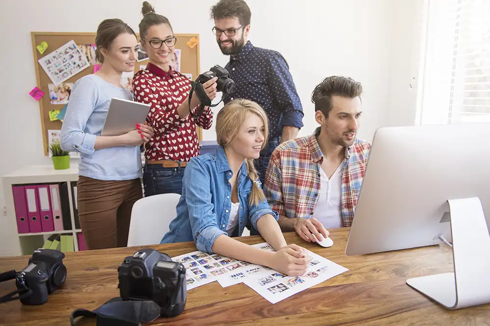 ekonomi kreatif advertising agency