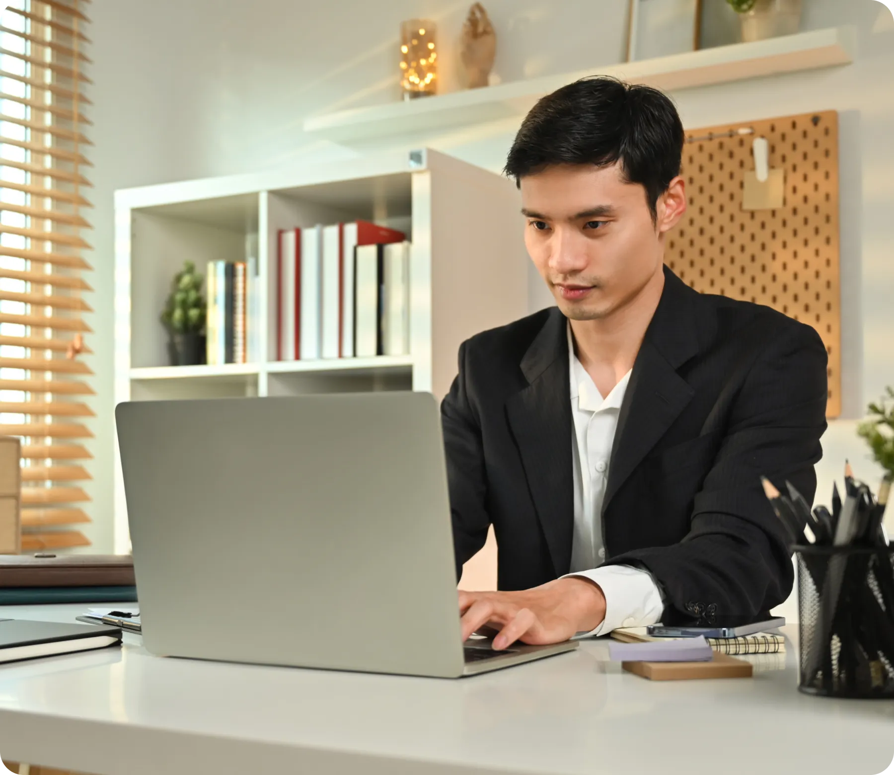 focused-businessman (1) copy focused-businessman (1) copy