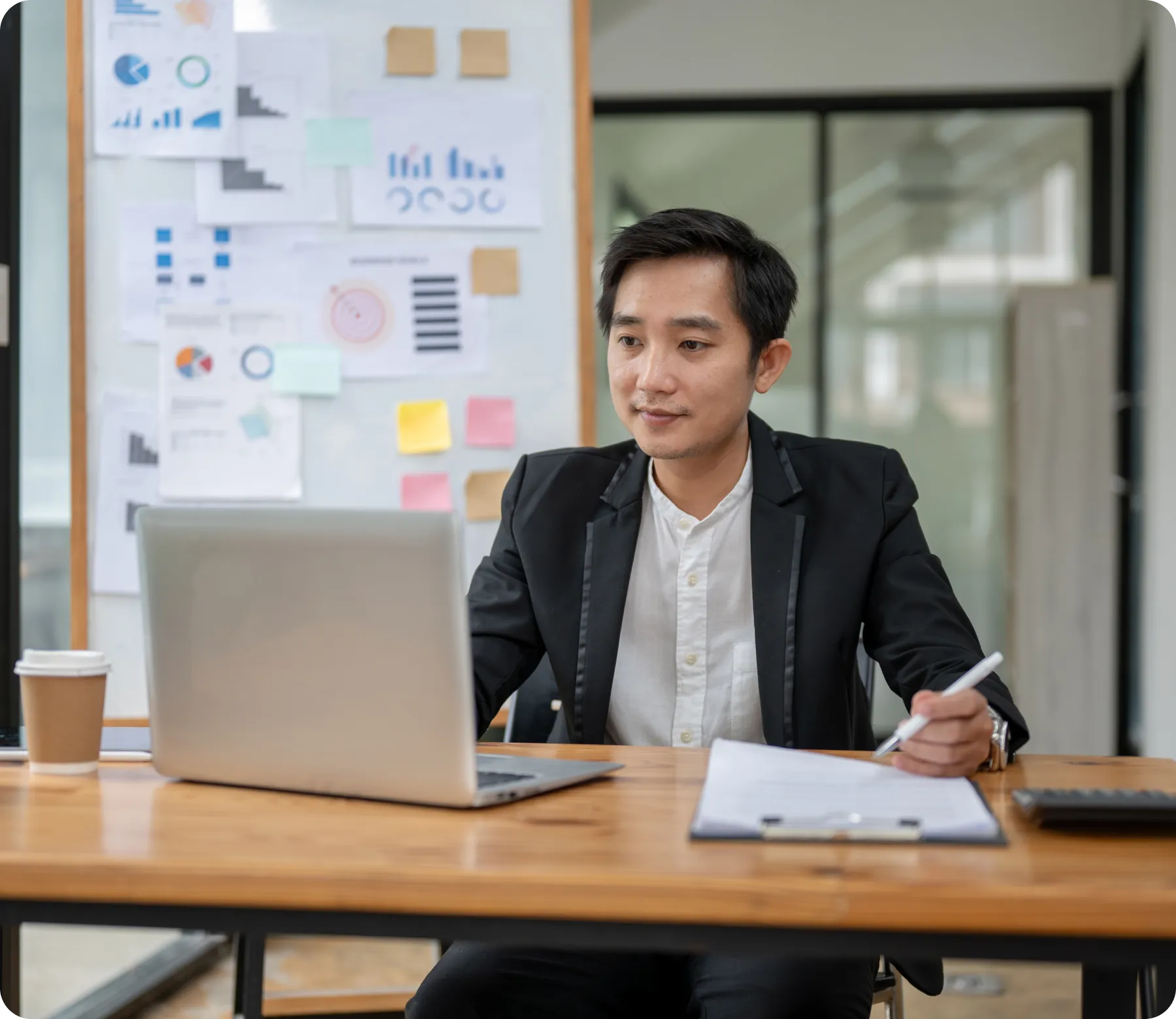 smart-professional-asian-businesswoman-focuses copy