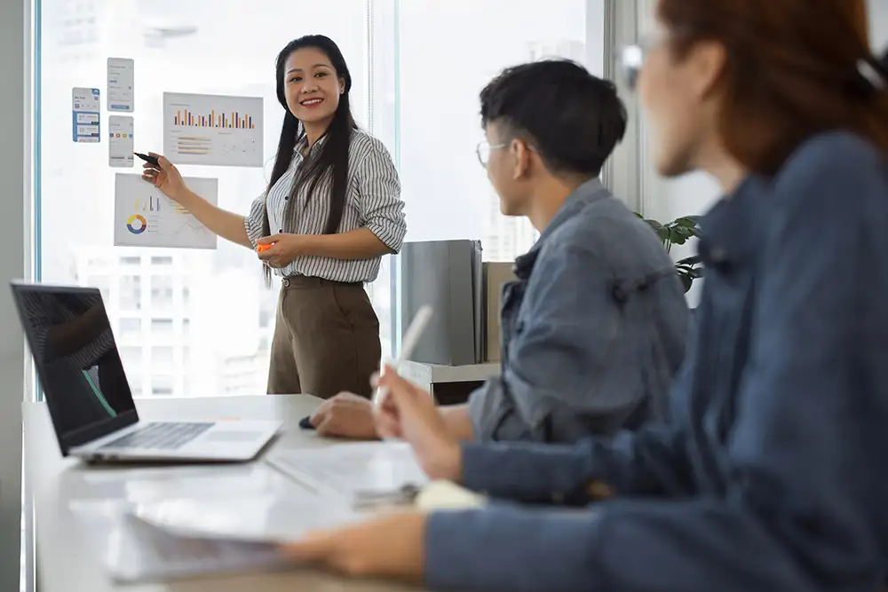 10 Manfaat Strategi Bisnis Berbasis Data dengan Survei Online 2 platform survei online